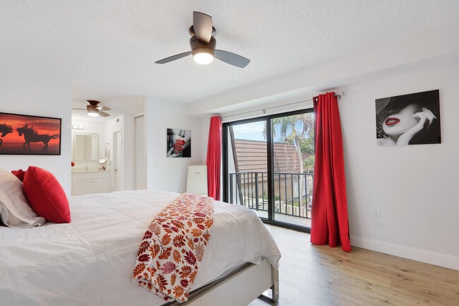 Building Photo - 1614 16th Ln