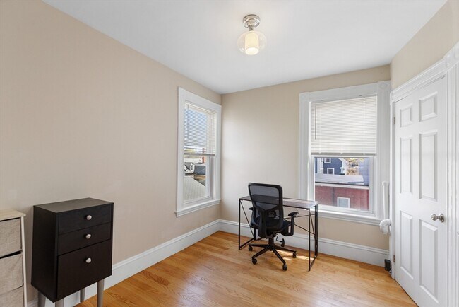 Building Photo - 146 North St