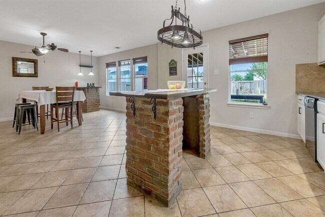 Building Photo - 3630 Garrison Run Dr