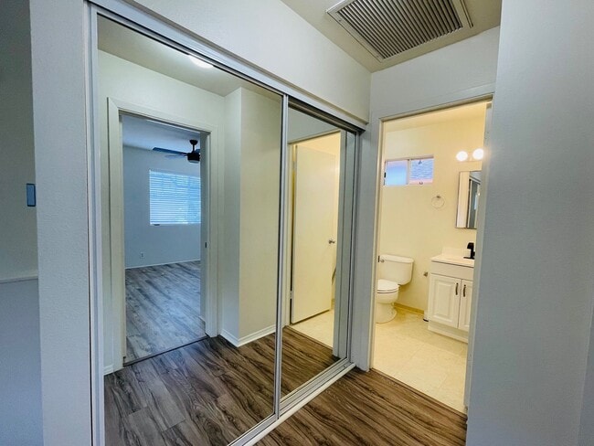 Building Photo - Partly Furnished 3-bedroom, 2.5-bath home,...