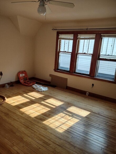 Building Photo - 2436 N Weil St