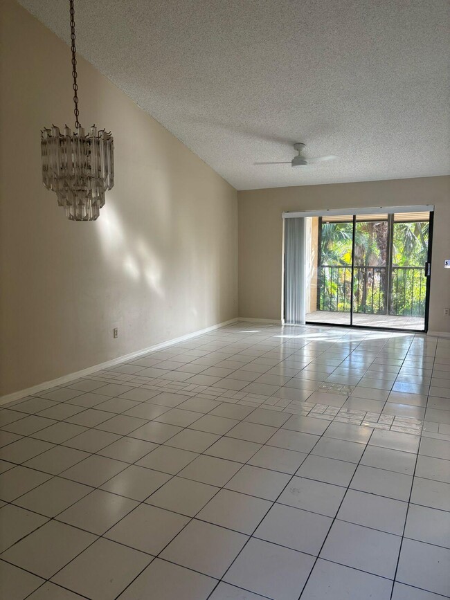 Building Photo - 12268 Sag Harbor Ct
