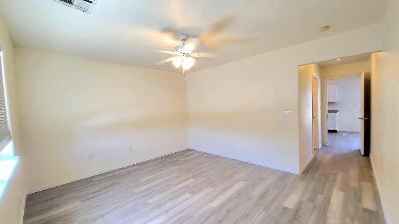 Building Photo - 2400 E Ambush St