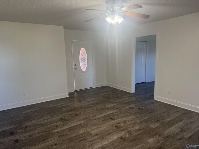 Building Photo - 27764 Gretta Cir