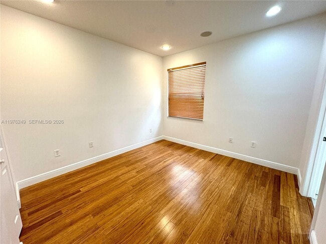 Building Photo - 4808 SW 183rd Ave