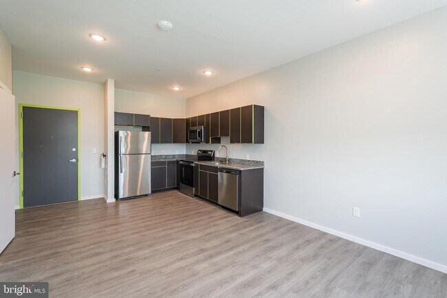 Building Photo - 4124 Haverford Ave