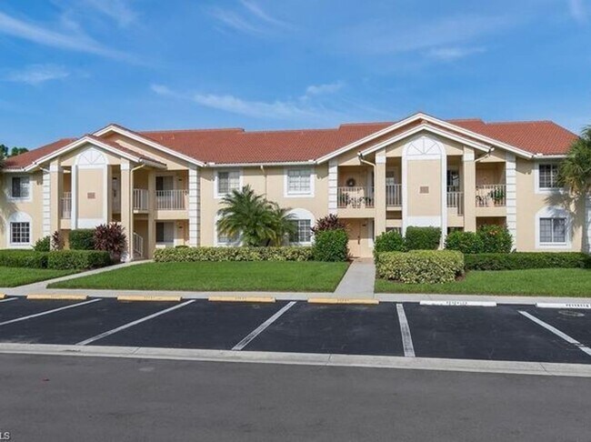 Primary Photo - ANNUAL RENTAL - 2 Bedroom, 2 Bath Condo in...