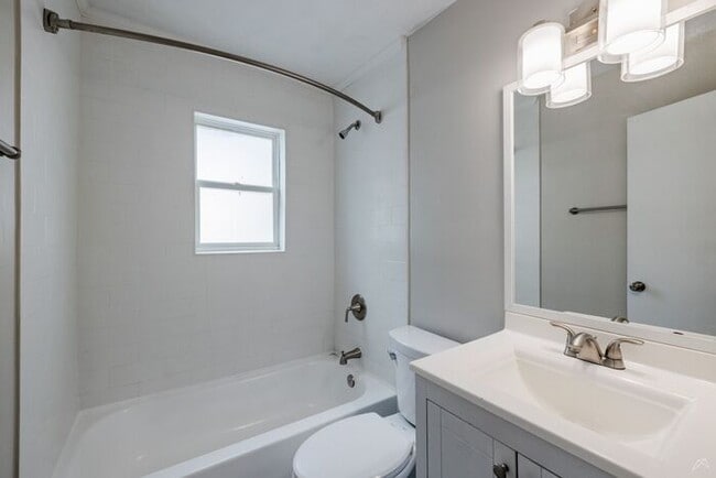 Building Photo - Second-Floor 2-Bedroom Premium Apartment | 850 SF