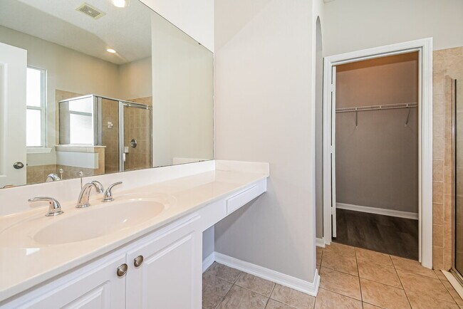 Building Photo - 2714 Spoonbill Trail