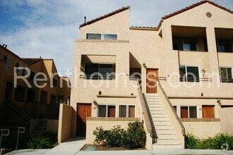 Building Photo - La Jolla/UTC, 3927 Nobel Dr #80 - Beautifu...