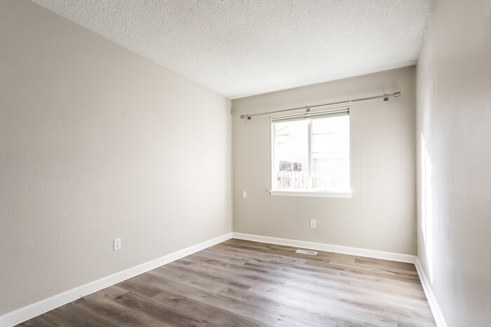 Building Photo - 4177 S Olathe Way