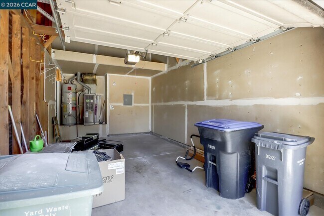 Building Photo - 1539 Trimingham Dr