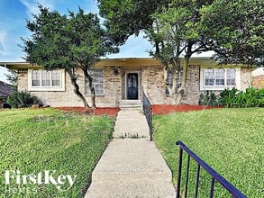 Building Photo - 3413 Valley View Ln