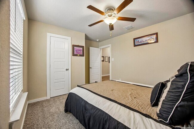 Building Photo - 10771 Francisco Way