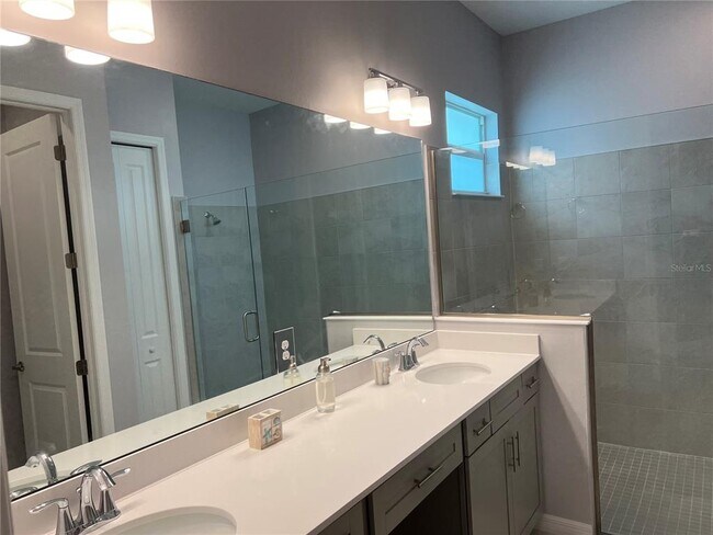 Building Photo - 17535 Jadestone Ct