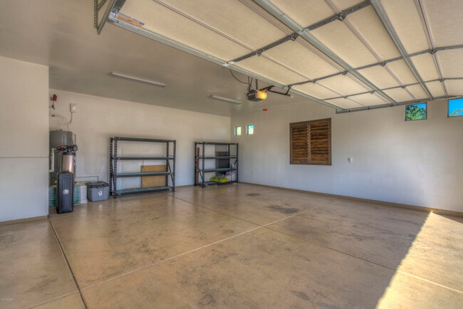 Building Photo - 2617 E Captain Dreyfus Ave