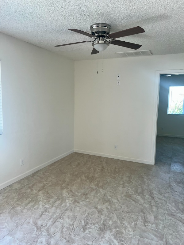 Building Photo - 205 N Mariposa St