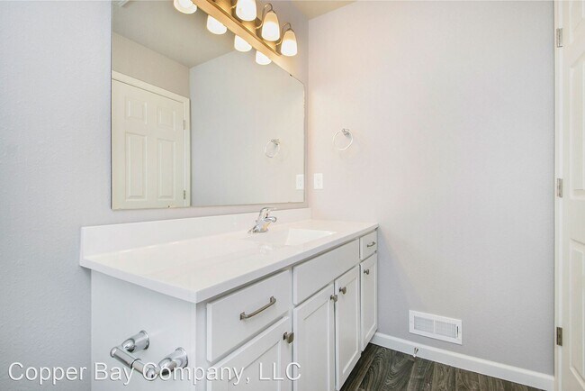 Building Photo - 4 br, 2.5 bath House - 1550 Jacqueline Drive