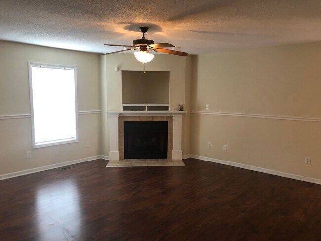Building Photo - 4410 Harborgate Rd