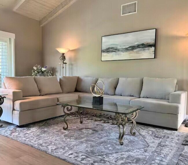 Building Photo - 46632 Arapahoe Cir