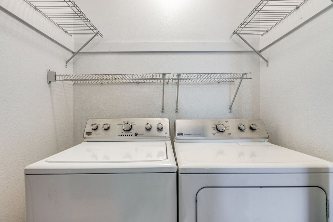 Building Photo - 312 Mockingbird Ln