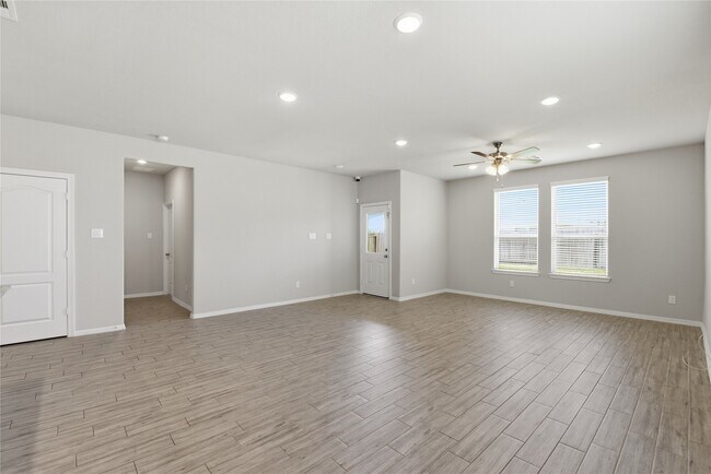 Building Photo - 24715 Oakheath Arbor Ln