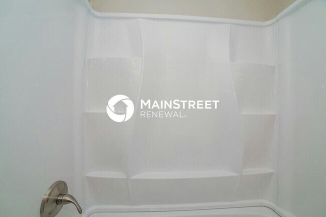 Building Photo - 3 Bedroom Pet-Friendly Home in Stockbridge...