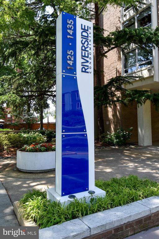 Building Photo - 1435 4th St SW