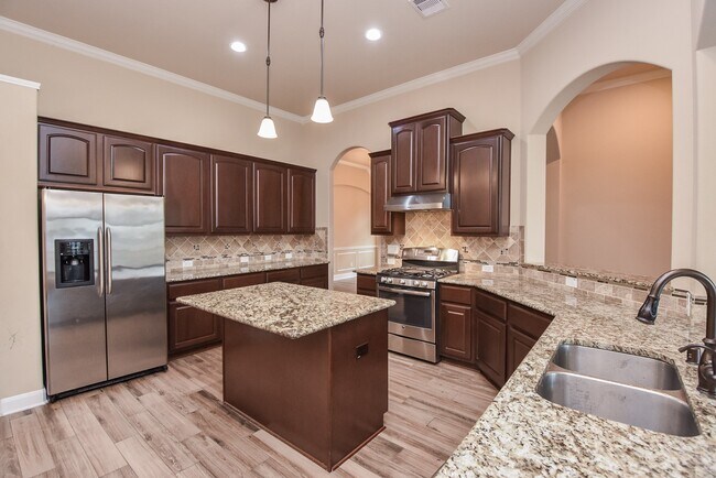 Building Photo - 10523 Texas Sage Way
