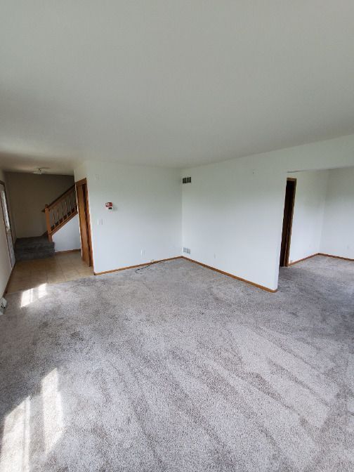 Building Photo - N93W27616 Quail Holw Ct