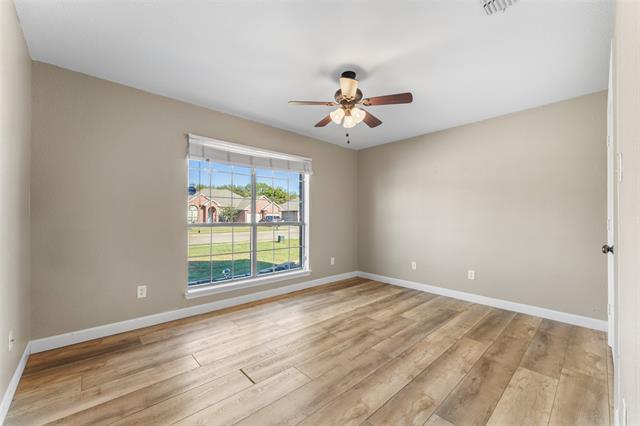 Building Photo - 132 Birdsong Ln