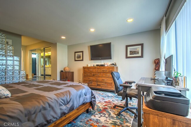 Building Photo - 27780 Inverness-