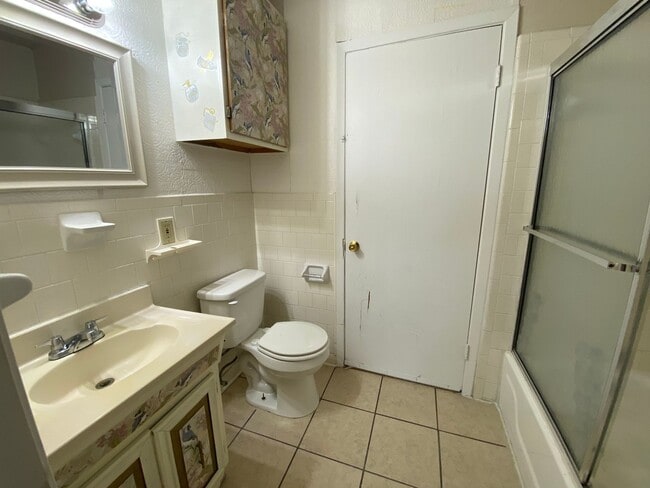 Building Photo - SEPTEMBER  HALF OFF First Month Rent