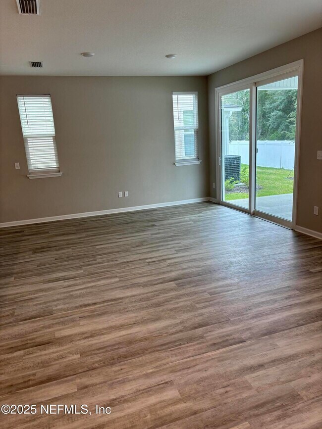 Building Photo - 6847 Mirage St