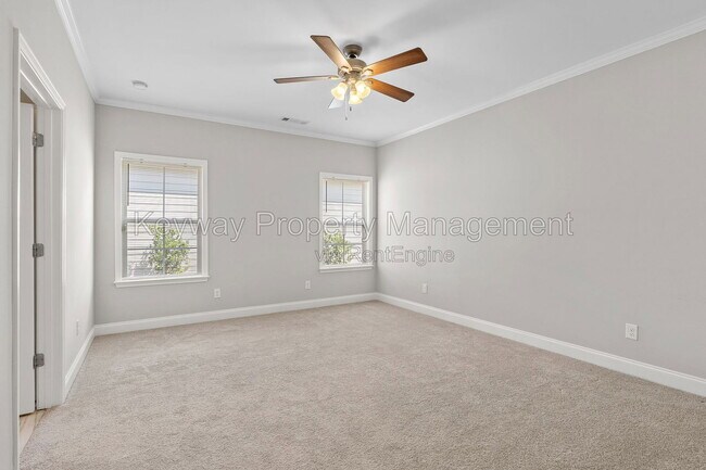 Building Photo - 214 Andrews Ln
