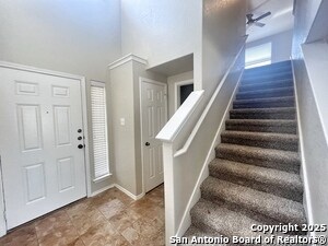 Building Photo - 2221 Lakeline Dr