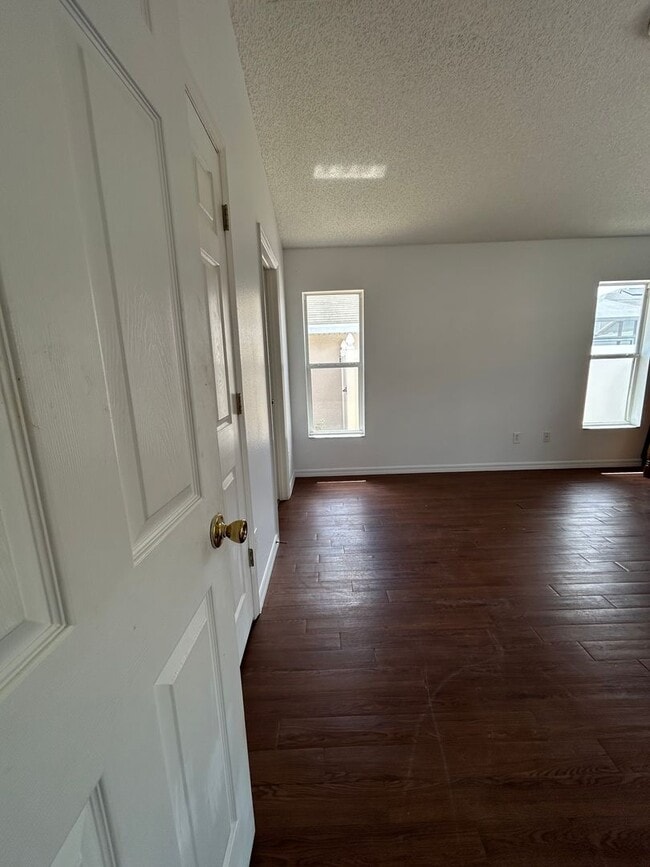Building Photo - 136 Grantham Dr