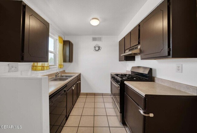 Building Photo - 11248 Wharf Cove Dr