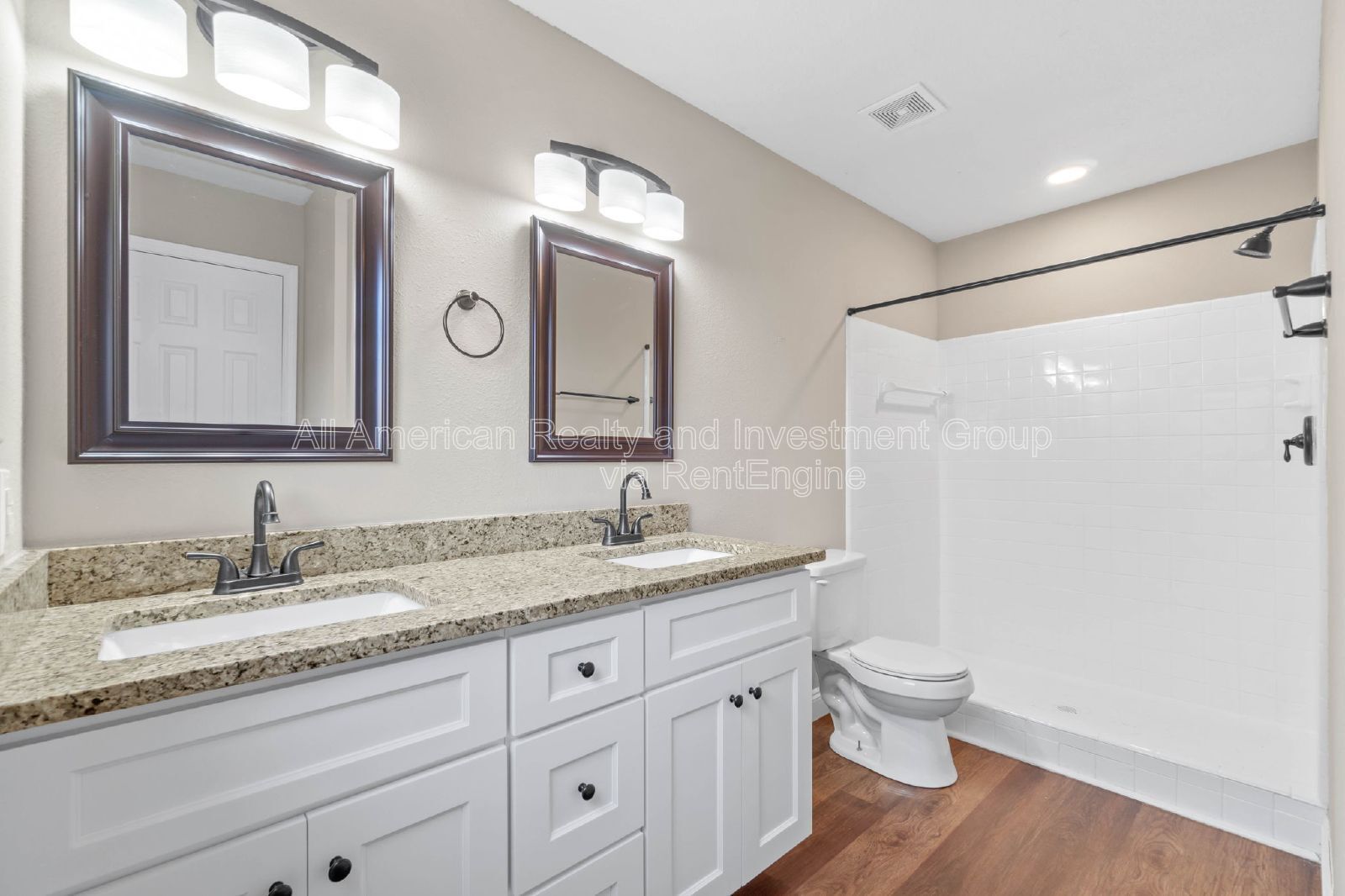 Building Photo - 1315 Grandview Dr