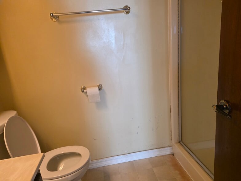 Building Photo - 4213 Paradis Ln