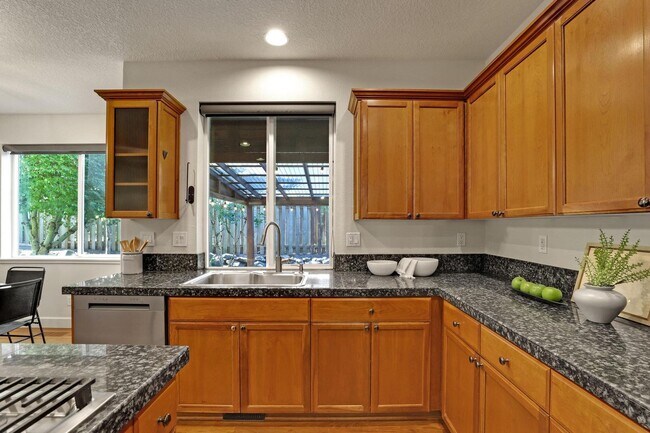 Building Photo - 13790 NW Payne Dr