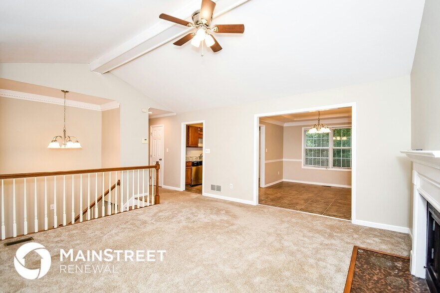 Building Photo - 4662 Shenandoah Dr