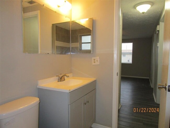 Building Photo - 8947 Cairo Ln