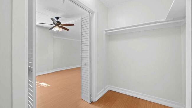 Building Photo - 2026 22nd St S