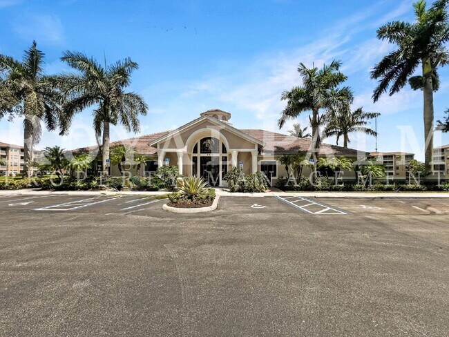 Building Photo - Estero 2BR Condo – Submit Your Application by 12/31 and Score $500 Off! (Plus, There's an Elevato...