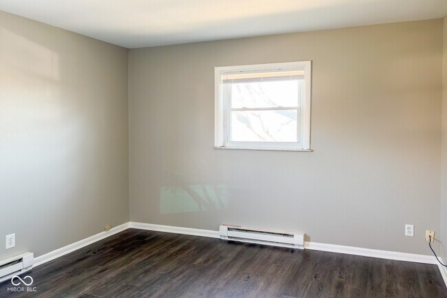 Building Photo - 5905 Devington Rd