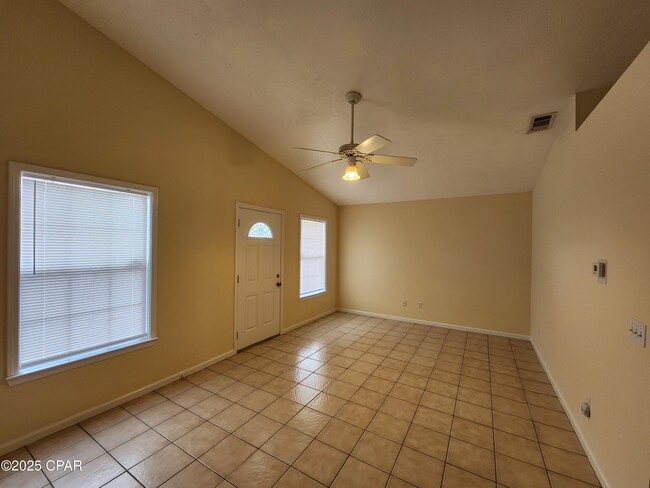 Building Photo - 5434 Sunset Ave