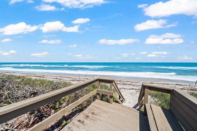 Building Photo - 7585 Jimmy Buffett Mem Hwy