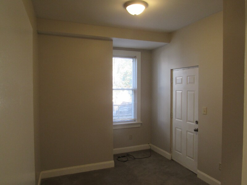 Building Photo - 4014 Maine Ave