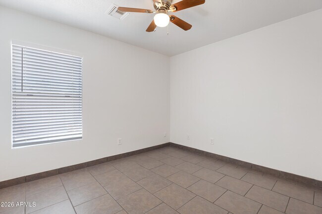 Building Photo - 23620 N 42nd Dr
